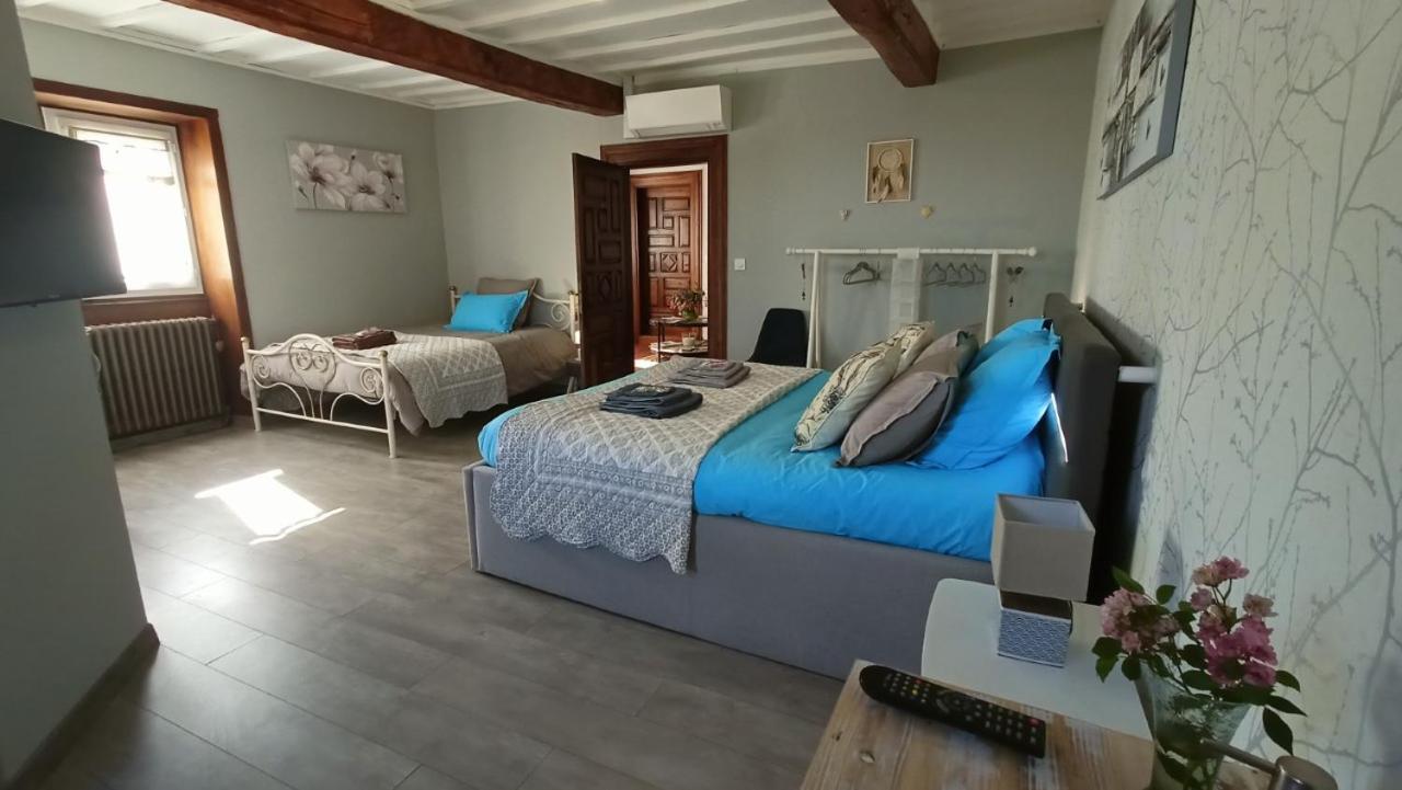 Chambres D'Hotes La Dame Fines Puybegon Luaran gambar