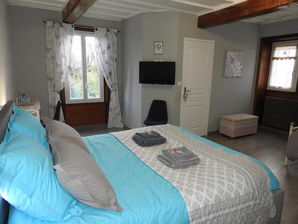 Chambres D'Hotes La Dame Fines Puybegon Luaran gambar